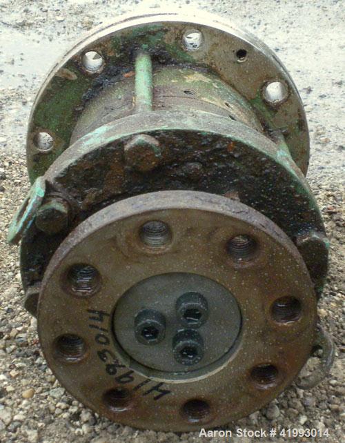 Used Lightnin Agitator Seal. Approximate 8 1/2" diameter flange with 2 1/2" bolt centers. Includes top lifting lugs.