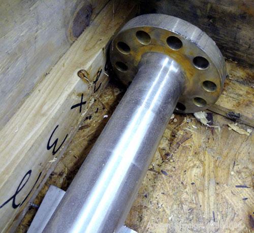 Used Lightnin Agitator Shaft, 316 Stainless Steel. Approximate 2-1/2" diameter x 114" long. (2) 3 Blade bolt on turbines. Approximate 6-1/4" Diameter 10 bolt hole mounting flange on approximate 1-3/4...