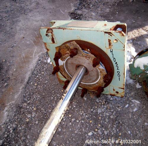 Used Lightnin Top Entering Agitator, Model 15-S-3. Ratio 14 to 1, 84 output rpm. 2" diameter x 120" long 316 stainless steel shaft with an approximate 32'' diameter 316 stainless steel 3 blade turbin...
