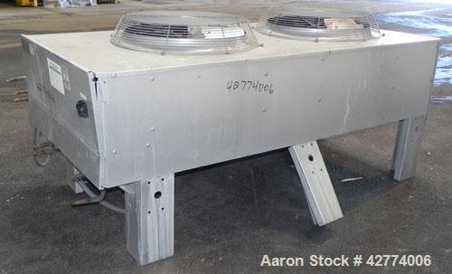 Used Liebert Deluxe System 3, 10 Ton Temperature Control System Consisting Of: (1) Liebert Model VH125AUCAEI indoor unit with evaporator coil and compressor unloaders. (1) Liebert rooftop air cooled ...