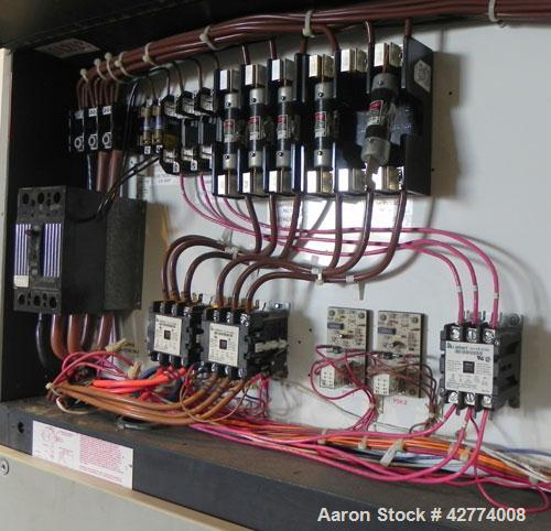 Used Liebert Deluxe System 3, 30 Ton Temperature Control System Consisting Of: (1) Liebert Model FH380AUCSM indoor unit with evaporator coil and compressor unloaders. (1) Liebert rooftop air cooled 4...