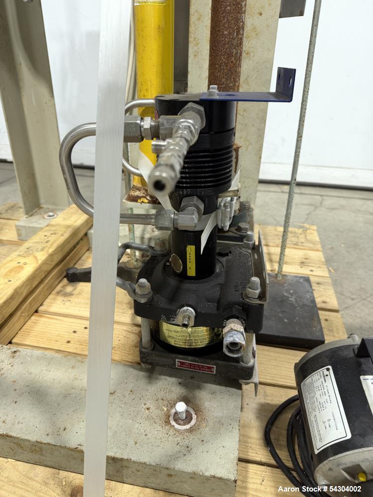 Used Autoclave Engineers 5 Gallon High Pressure Reactor System – 1900 PSI Jacketed Vessel with Agitation Package