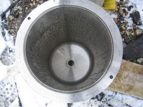 Used- Autoclave Engineers Approximately 1 Gallon Autoclave, Hastelloy Construction. 8" diameter x 6" deep. Bolted top head, ...