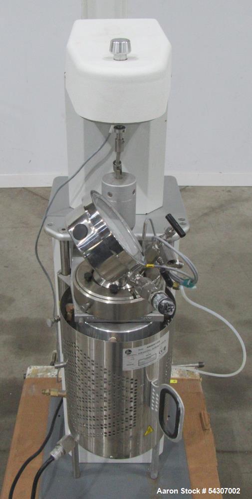 Used Parr Model 4526 Bench Top Reactor 2L 1900 PSI with 4848 Controller