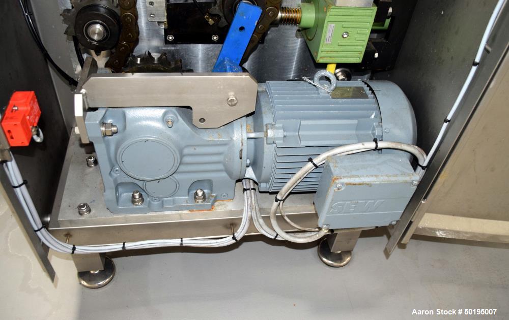Used Rademaker Sheeting System For Chips, 1000mm Wide, Serial# 7193, Built 2008. Consisting of: (1) 10" wide x 96" long rubber belt conveyor with a 0.37kw gear motor, (1) 3 roll inclined belt feeder ...