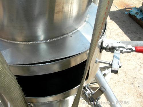 USED: Reyco Systems Water Vac 1 water removal system for the food processing industry, 304 stainless steel. Designed for removal of excess water before freezing, drying or frying. System includes a c...