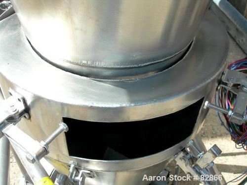 USED: Reyco Systems Water Vac 1 water removal system for the food processing industry, 304 stainless steel. Designed for removal of excess water before freezing, drying or frying. System includes a c...