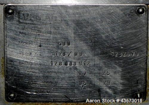 Used Vemag Reiser Continuious Vacuum Filler, Model Robot 500, Type 128/90. Filling rate up to 2,500 kg/hr depending on feed element, portion weight 5-30,000 g, can be set in increments of .01 or 1 g,...