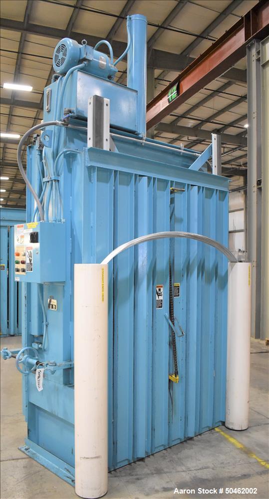 Used Baler International Corp Industrial Baler, Model IVB606HD