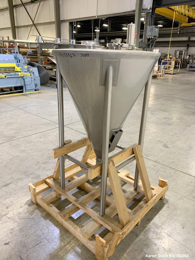 Unused- Schlueter Eductor / Pump Hopper, 304 Stainless Steel, Vertical. Approximate 36" diameter x 26" long cone bottom. Vib...