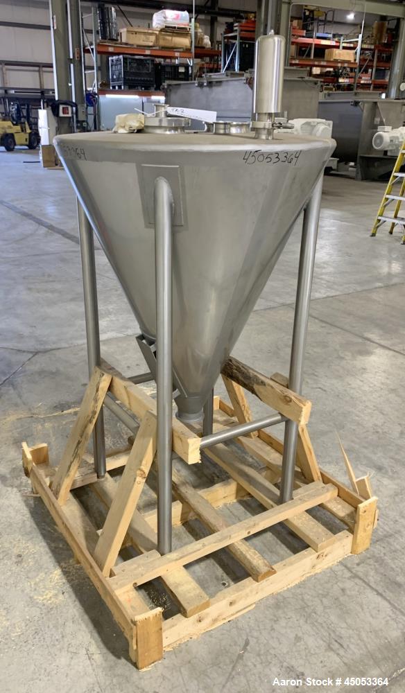 Unused- Schlueter Eductor / Pump Hopper, 304 Stainless Steel, Vertical. Approximate 36" diameter x 26" long cone bottom. Vib...