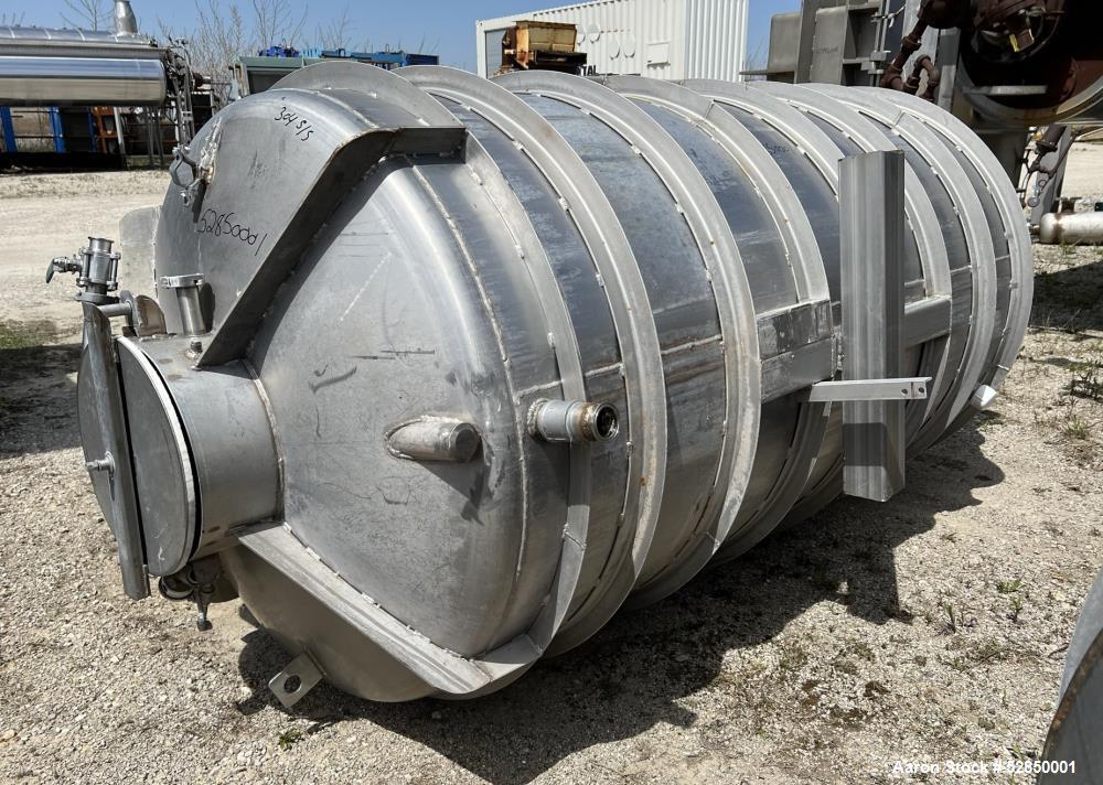 Used Storage Tank, Approximately 600 Gallon Capacity, 304 Stainless Steel