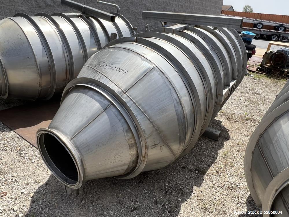 Storage Tank, Approximately 600 Gallon Capacity, 304 Stainless Steel