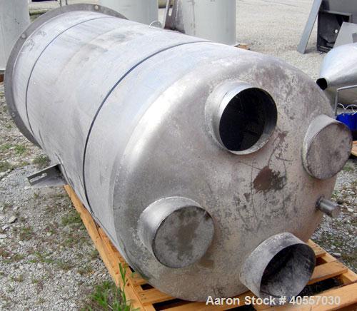 Used Azo Live Bottom Bin Discharger, 304 stainless steel. Approximately 44'' diameter, 9 1/2'' center bottom outlet. Driven by a 1 hp, 3/60/575 volt, 1730 rpm motor. Includes an approximate 73 cubic ...