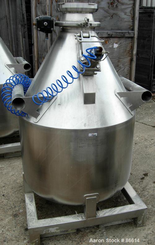 USED: L B Bohle tote bin, approx 13 cu ft, model 1BC, 316L stainless steel. Approx 34" diameter x 24" straight side x 27" coned top. Internal rated 19.7 psi at 68 deg F. 10" diameter top inlet with 8...