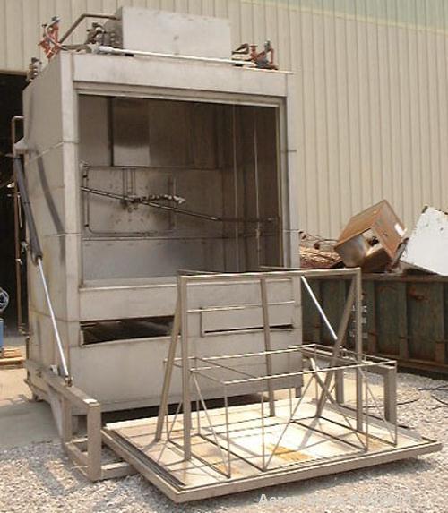 USED: Tote bin washer manufactured by Douglas Machine, model VBT-1000.Recirculated pre wash temp 130 deg F, recirculated wash temp 150 deg Fsanitizing rinse temp 180 deg F. Open dimensions 80" wide x...