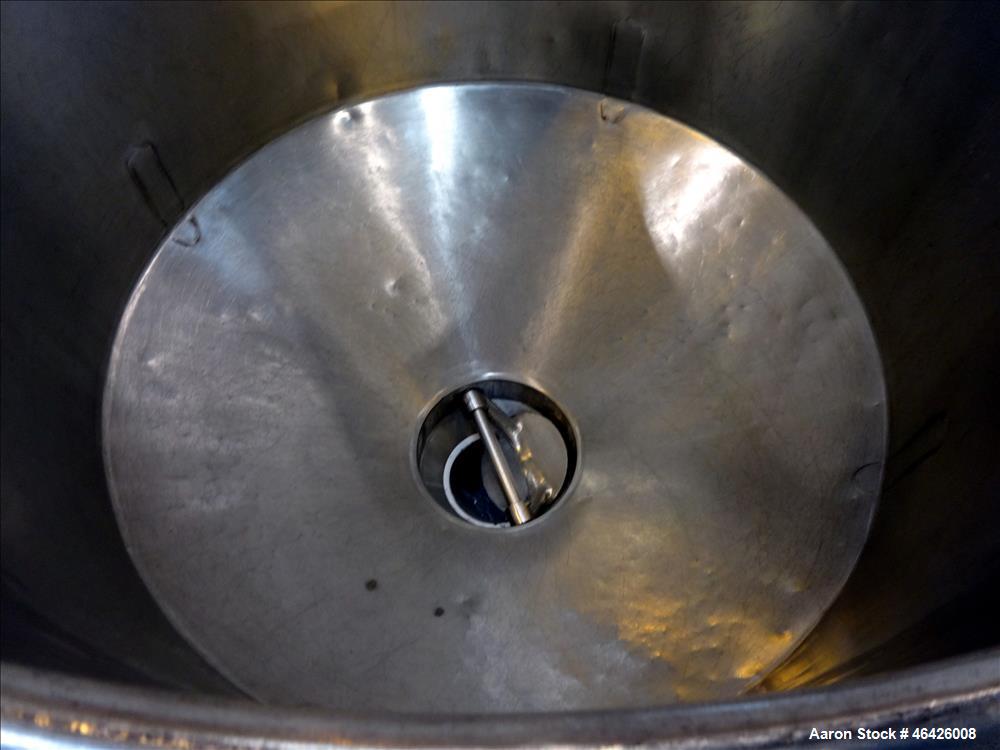 Used Expert Steel Fabricators Powder Tote Bin, Approximately 35 Cubic Feet, 304 Stainless Steel. 46" Diameter x 30" straight side x 22" coned bottom. Open top with a (1) piece cover. Bolt on Gemco sp...