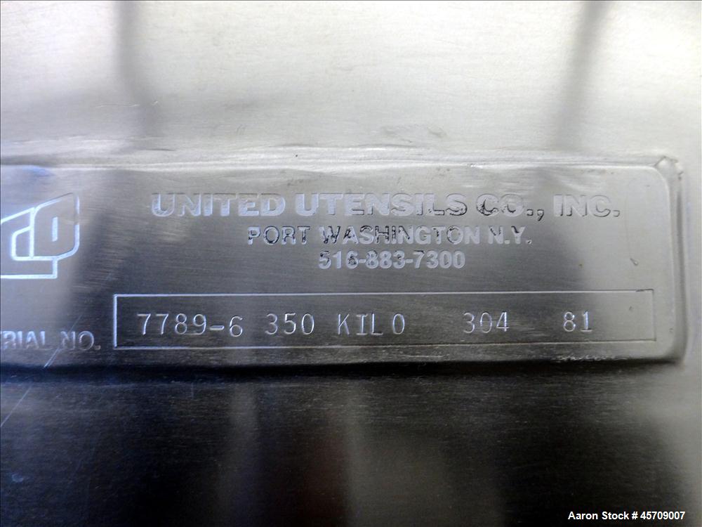 Used United Utensils Powder Tote Bin, Approximate 20 Cubic Feet, 304 Stainless Steel. Approximately 48" diameter x 17" straight side and 34" coned bottom. Flat top includes 20" opening with a plastic...