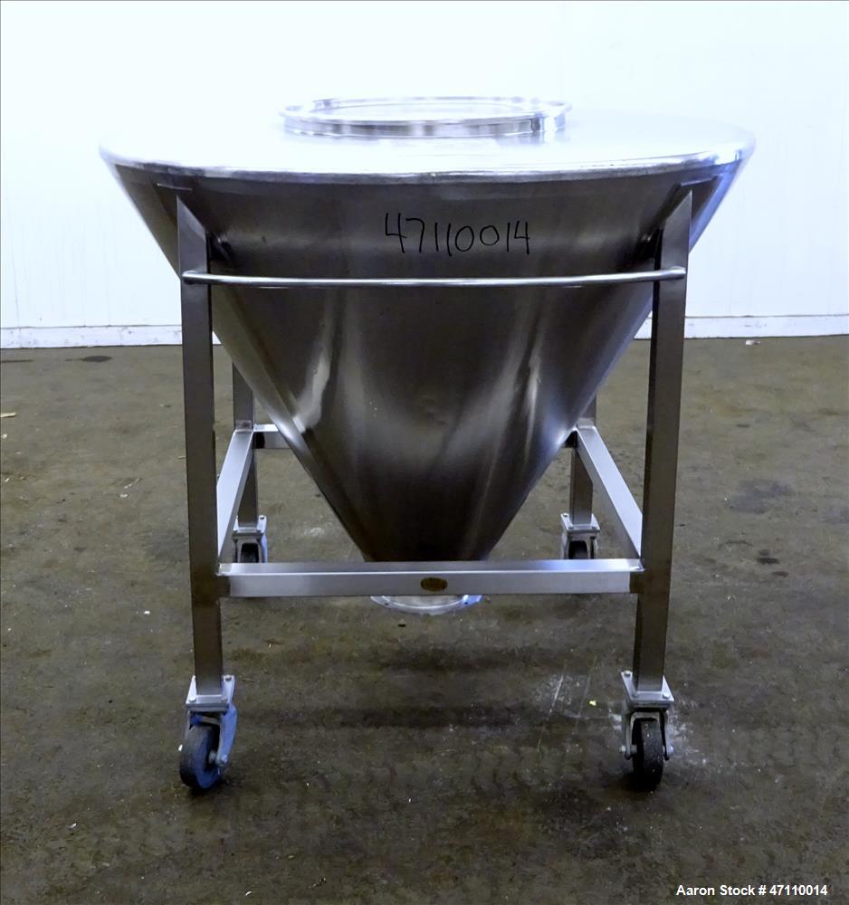 Used United Utensils Hopper Tote, Approximate 17 Cubic Feet, 304 Stainless Steel. Approximate 52" diameter x 45" deep coned hopper. Top cover with a 22-1/2" inlet, 8" center bottom outlet with a manu...