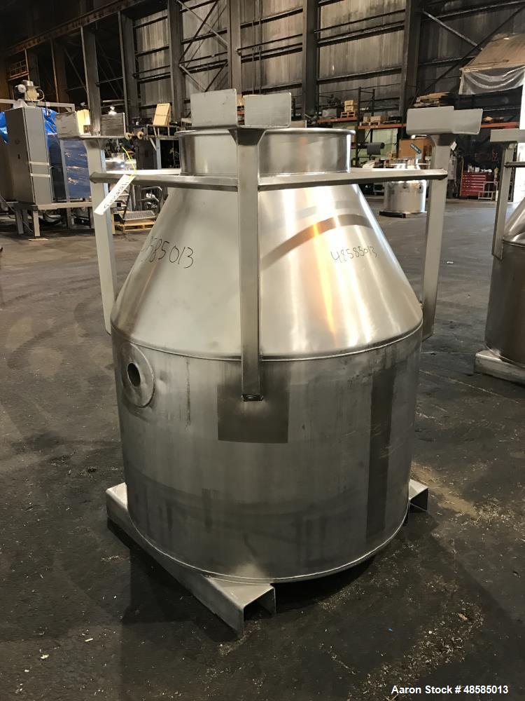 Used- United Untensil Tote Bin, 290 Gallon, Approximately 38.76 Capacity, 304 Stainless Steel, Vertical. Chamber approximate...