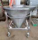 Used United Utensil 16 Cubic Foot Tote Bin – 304 Stainless Steel, Portable Stand