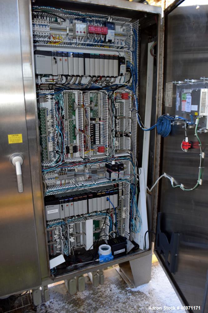 Used York Shipley Donlee Technologies 700HP Boiler, Model SPH-700-N/2. Maximum working pressure steam 300, heating surface 3500, maximum steam capacity 27,600 pounds an hour. National Board# 27714, s...