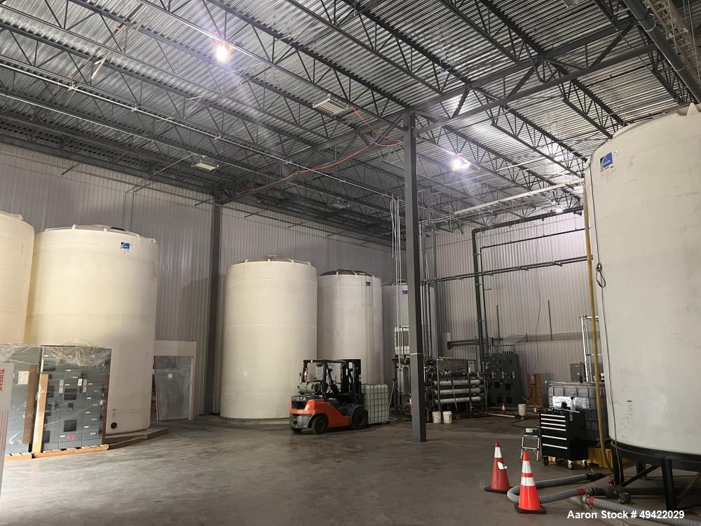 Unused - Fulton Model FT-1000CU LE Boiler. Single system flow rate of 800 GPM, hour meter burners, alarm horn, 1.5" 300 lbs, knuckle safety relief valve set, 450 deg F. firing rate mod inlet. Parathe...