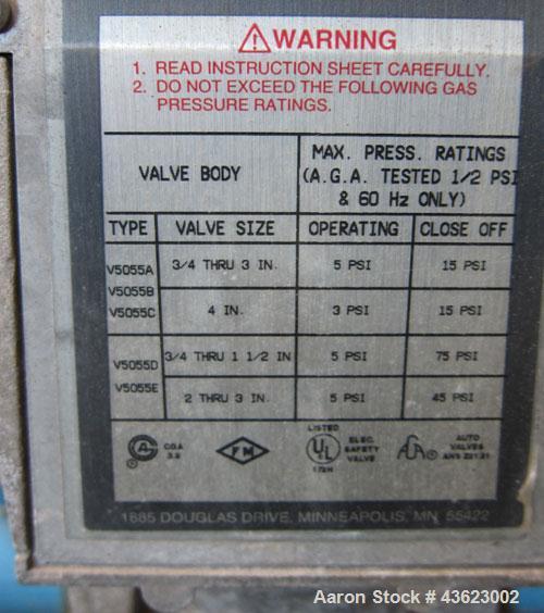 Used Kewanee Packaged Classic III Steam Boiler, Model H3S-50-G. 50 hp, mbh output 1674, 250 Square feet heating surface, 150 psig design pressure. Three pass design. Equipped with a Kewanne Forcedraf...