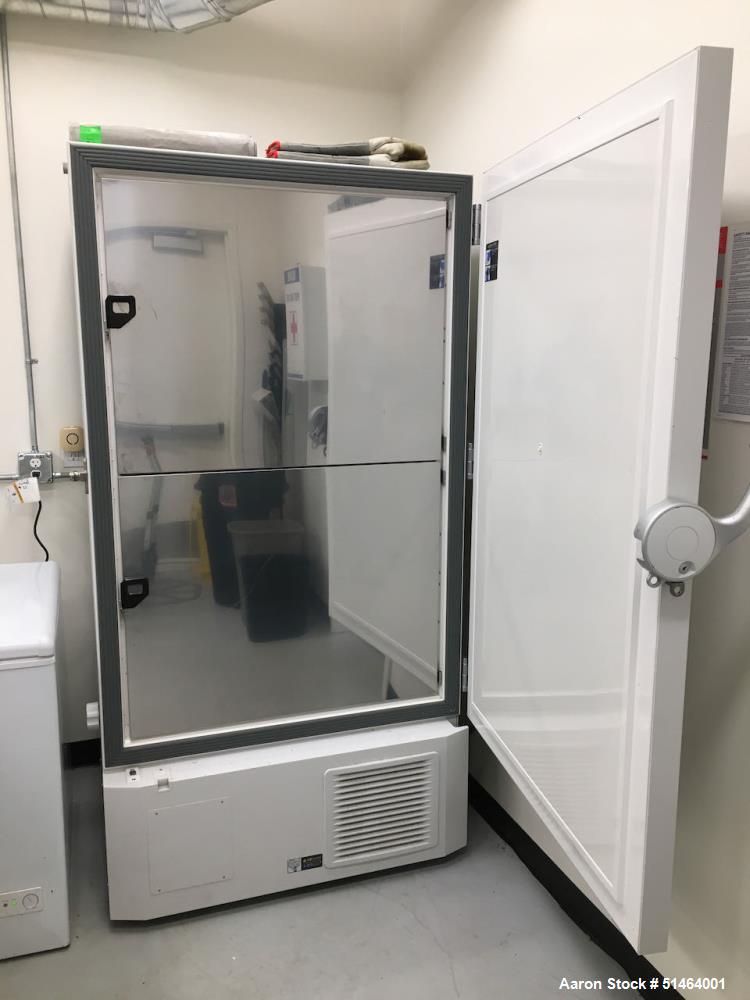 Used Panasonic UltraLow Freezer, Model MDFDU70