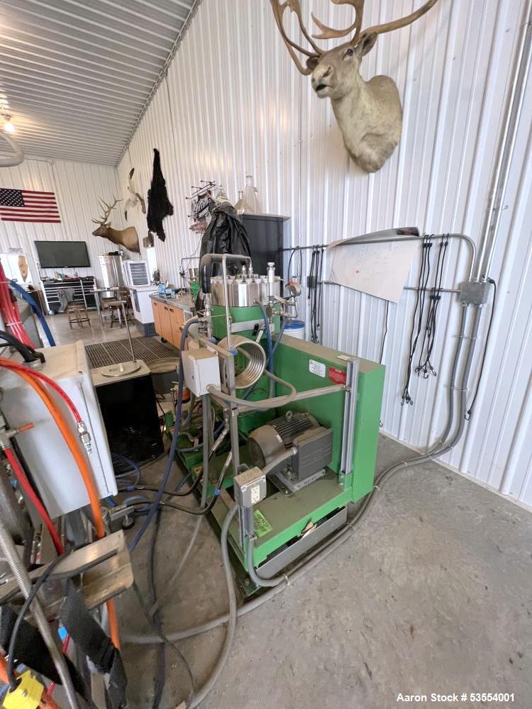 Apeks Supercritical CO2 Botanical Extraction System,