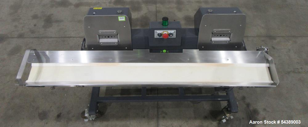 Munch Machine Double Bucker Used Hemp Bucking Machine with Conveyor