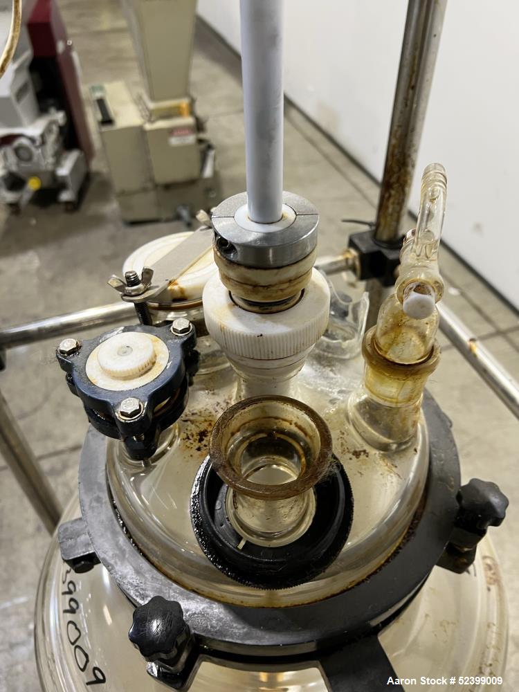 Buy Used 50L Glass Reaction Vessel – Vertical Design, 16” Diameter