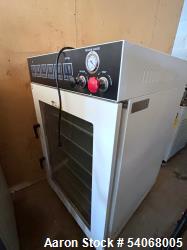 sed Across International Vacuum Oven | Model AT160-UL | 16 Cu Ft | 6 Shelves | 200°F Max