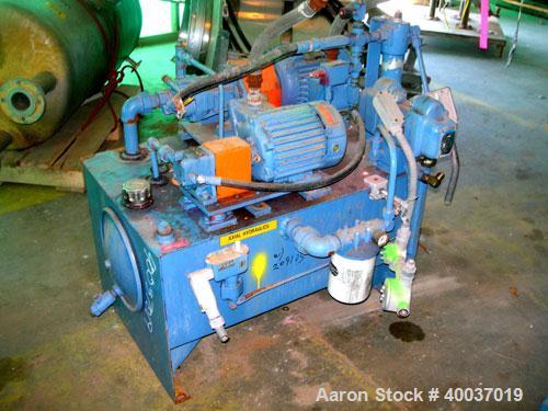 Used: Heinkel model HF600 inverting filter centrifuge. Wetted parts 316 stainless steel. 600 mm bowl, max bowl speed 1936 rpm. Approximate drum capacity 65 kg/52 L. Driven by an approximate 40 hp mot...