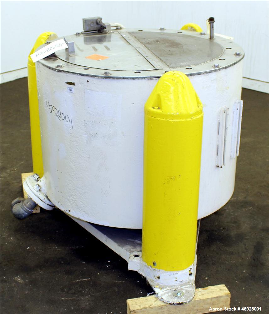 Used Chip Wringer, 316 Stainless Steel. 30" Diameter x 17" deep perforated basket. Flat top and bottom. Has bolted on top with hinged cover. Top manual load and unload. 2" Side bottom outlet. Driven ...