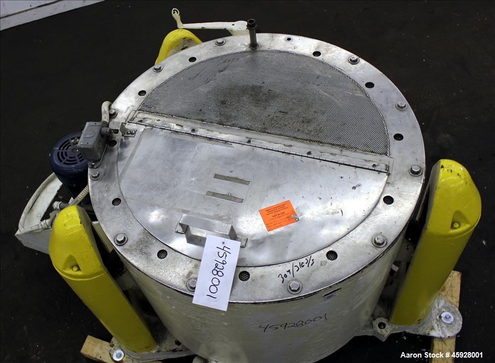 Used Chip Wringer, 316 Stainless Steel. 30" Diameter x 17" deep perforated basket. Flat top and bottom. Has bolted on top with hinged cover. Top manual load and unload. 2" Side bottom outlet. Driven ...