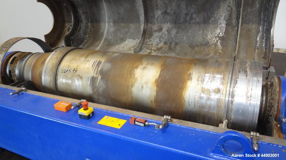 Used Alfa Laval Aldec 556 Solid Bowl Decanter Centrifuge.(PARTS MACHINE) 2205 Stainless steel (product contact areas). Maximum bowl speed 3650 rpm, 152mm single lead conveyor with hardfacing, diamete...
