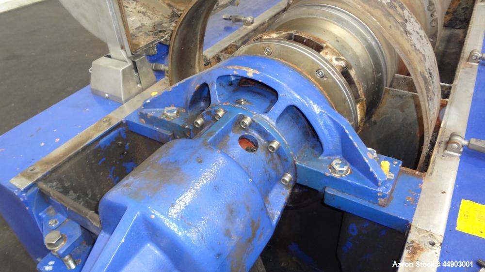 Used Alfa Laval Aldec 556 Solid Bowl Decanter Centrifuge.(PARTS MACHINE) 2205 Stainless steel (product contact areas). Maximum bowl speed 3650 rpm, 152mm single lead conveyor with hardfacing, diamete...