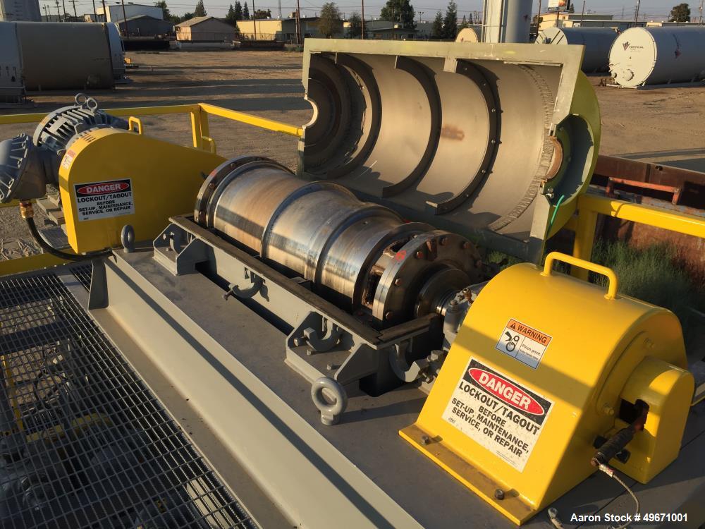Unused- United Dewatering Skid. 304L Stainless Steel. Consisting of: United SS1000 18.5 x 50 decanter centrifuge. Max bowl speed 3200 RPM, 2617 G's, rated at 1000 LPM. Hard faced conveyor, 60hp XP mo...