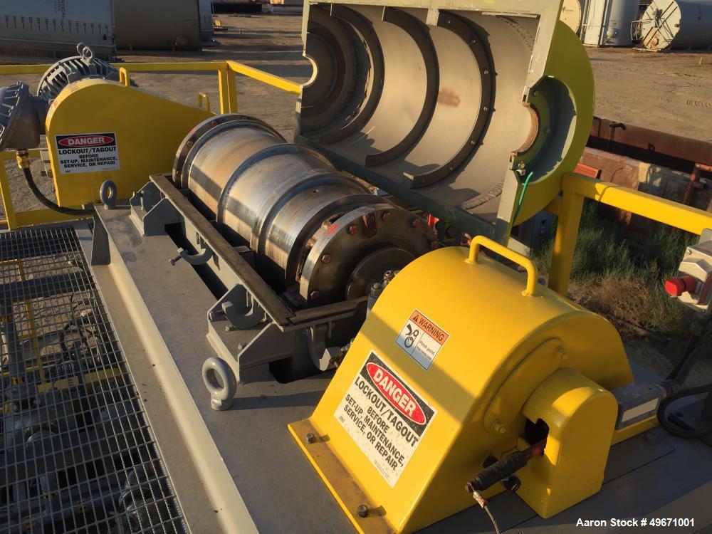 Unused- United Dewatering Skid. 304L Stainless Steel. Consisting of: United SS1000 18.5 x 50 decanter centrifuge. Max bowl speed 3200 RPM, 2617 G's, rated at 1000 LPM. Hard faced conveyor, 60hp XP mo...