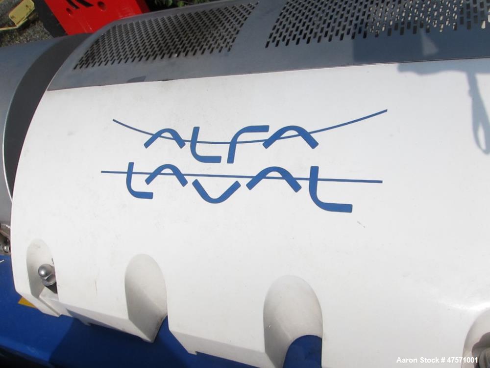 Used Alfa Laval Aldec 556 Solid Bowl Decanter Centrifuge.(PARTS MACHINE) 2205 Stainless steel (product contact areas). Maximum bowl speed 3650 rpm, 152mm single lead conveyor with hardfacing, diamete...