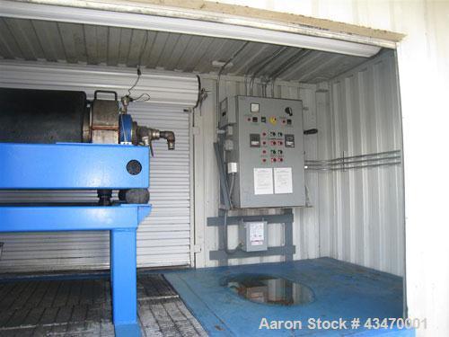 Used Bird Decanter Centrifuge, Model 2550, 3 phase decanter, 316 stainless steel bowl. Bowl diameter 420/217. Differential speed of scroll variable to 27 1/min. Weir disc plate setting 255 mm diamete...
