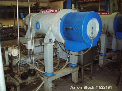 USED: Pieralisi Major 2 solid bowl decanter centrifuge, stainlesssteel construction on product contact areas. Sanitary configuration.Prior use: olive oil. L/D ratio 3.48, max bowl speed 4100 rpm, sin...