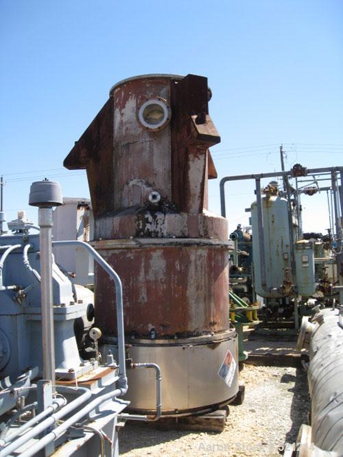 USED: Sharples P-6000 vertical pressuretite Super-D-Canter centrifuge, 316/317 stainless steel construction. Max bowl speed 3000 rpm, vaportite at 15 psig or 1 bar, 300 deg F or 149 deg C, 316/317 st...