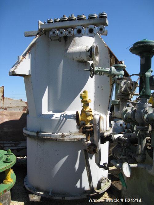 USED: Sharples P-6000 vertical pressuretite Super-D-Canter centrifuge, 316/317 stainless steel construction. Max bowl speed 3000 rpm, vaportite at 15 psig or 1 bar, 300 deg F or 149 deg C, 316/317 st...