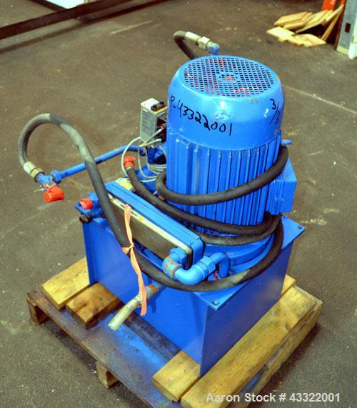 Used US Centrifuge CQ5 Solid Bowl Decanter Centrifuge, Model CQ5000. 2205 Stainless steel construction (product contact areas). Maximum bowl speed 2860 rpm, 6” single lead conveyor with welded hard f...