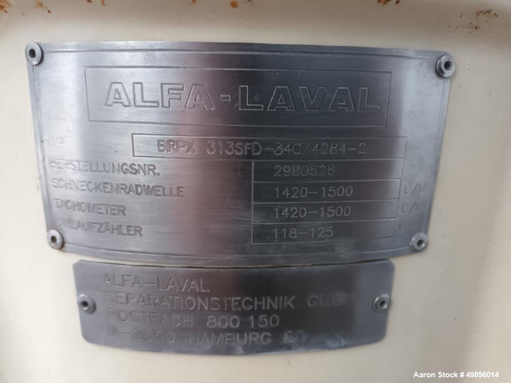 Usado- Centrífuga separadora Alfa Laval BRPX 313 SFD-34, con herramientas y panel de control.