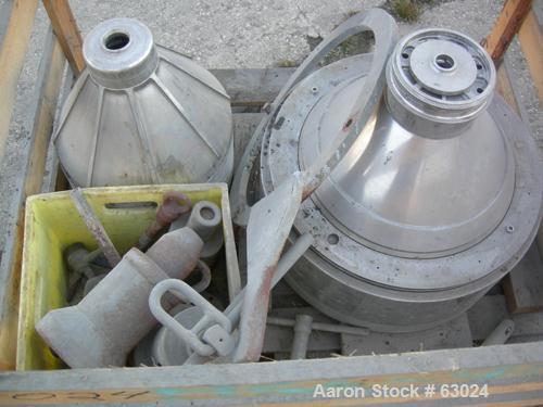 USED: Westfalia separator, type MSA-90-01-076. 316 stainless steel construction. Self-desludging. Max bowl speed 5920 rpm by a 27.75 hp/ 18.5 kw-380 volt/50 cycle/3 ph Loher type A180LA-4 motor.