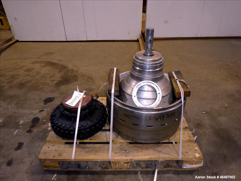 Used Westfalia SA-45-03-076 Disc Centrifuge. 316 Stainless steel construction (product contact areas). Maximum bowl speed 5000 rpm, separator design (Liquid/liquid/solids separation), heavy phase cen...