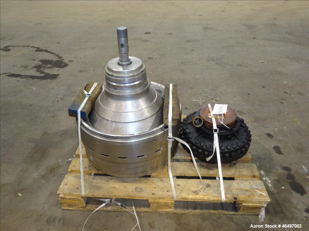 Used Westfalia SA-45-03-076 Disc Centrifuge. 316 Stainless steel construction (product contact areas). Maximum bowl speed 5000 rpm, separator design (Liquid/liquid/solids separation), heavy phase cen...